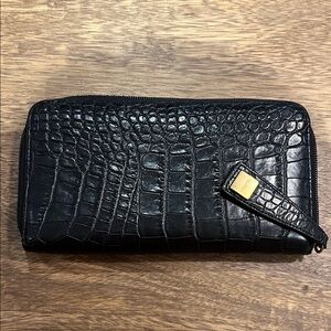 MaxMara Black Croc-Embossed Zip Wallet
